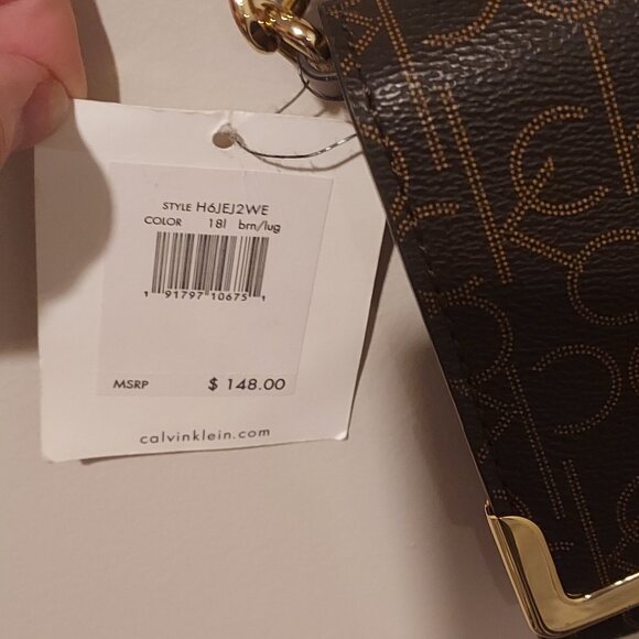 Calvin Klein Signature Crossbody - Picture 2 of 5